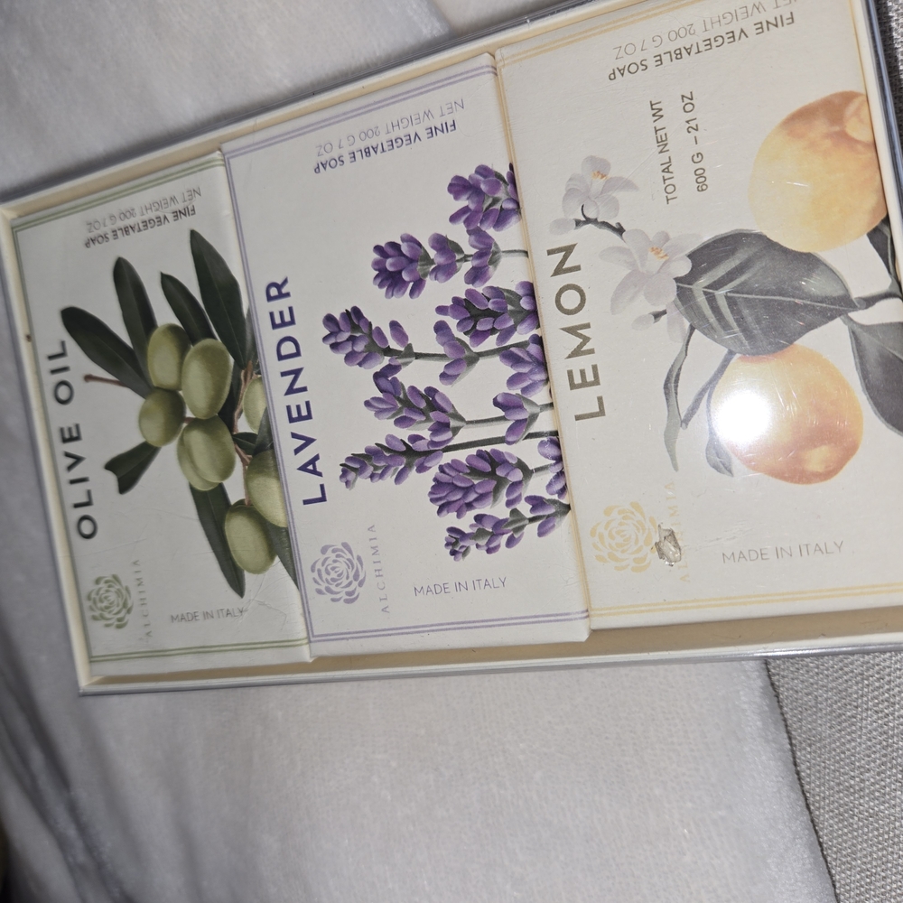 Adidas Olive Oil, Lavender, and Lemon Bath Soak Set